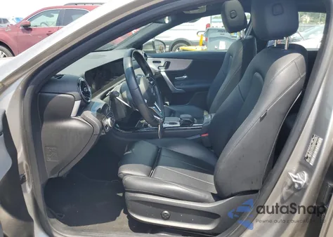 2019 Mercedes-Benz A 220 4Matic z USA, uszkodzony, nr VIN WDD3G4FB0KW022238